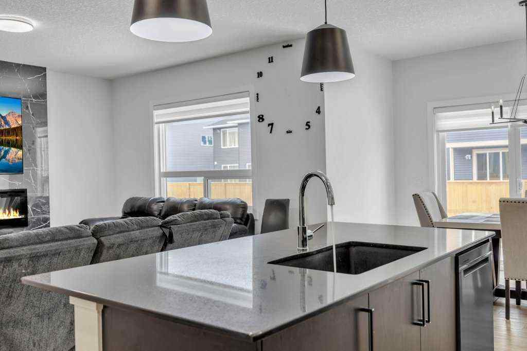 MLS® A2252701 - 1098 Midtown Avenue SW in Midtown Airdrie, Residential