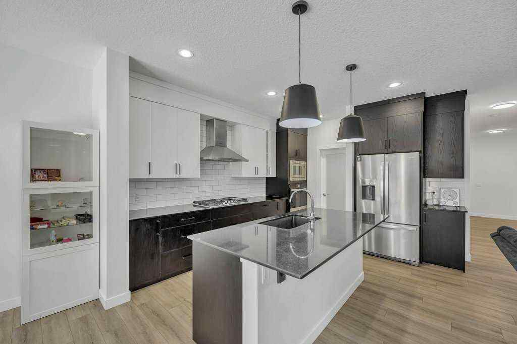 MLS® A2252701 - 1098 Midtown Avenue SW in Midtown Airdrie, Residential
