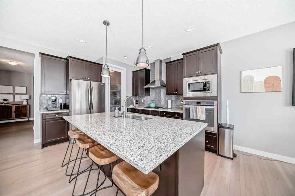 MLS® A2252704 - 100 Sundown Grove  in Sunset Ridge Cochrane, Residential