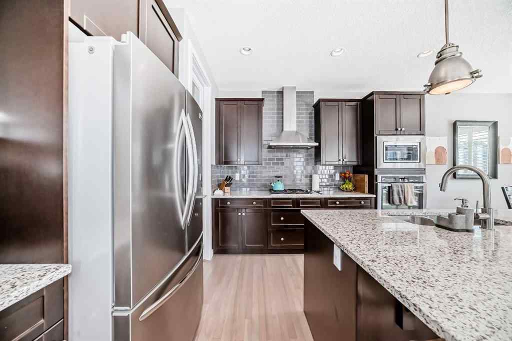 MLS® A2252704 - 100 Sundown Grove  in Sunset Ridge Cochrane, Residential