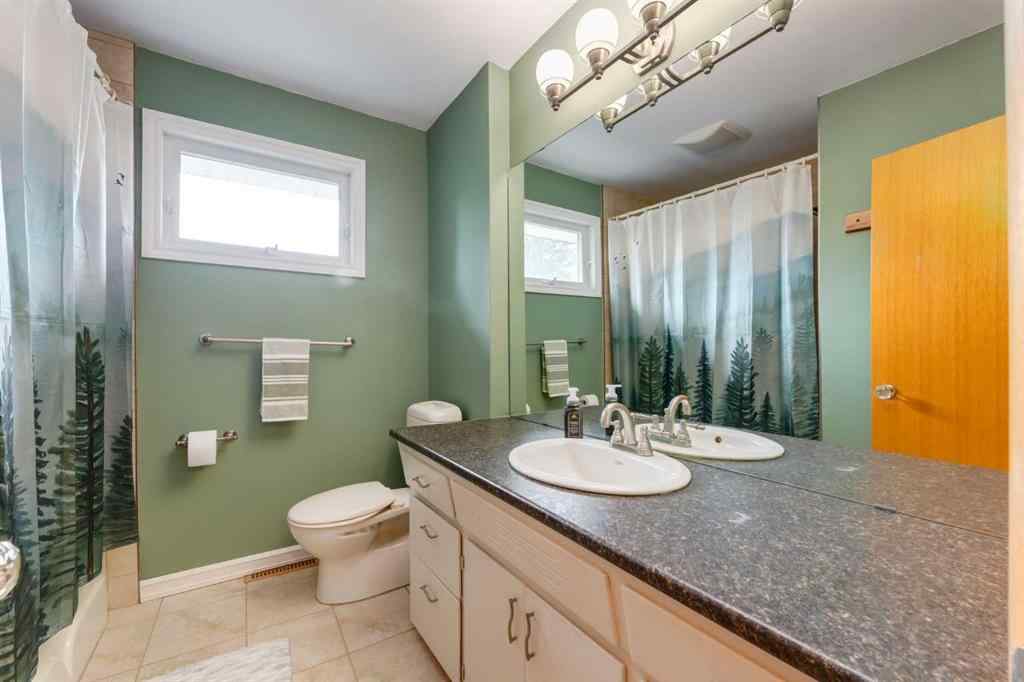 MLS® A2252712 - 48 Chancellor Way NW in Cambrian Heights Calgary, Residential