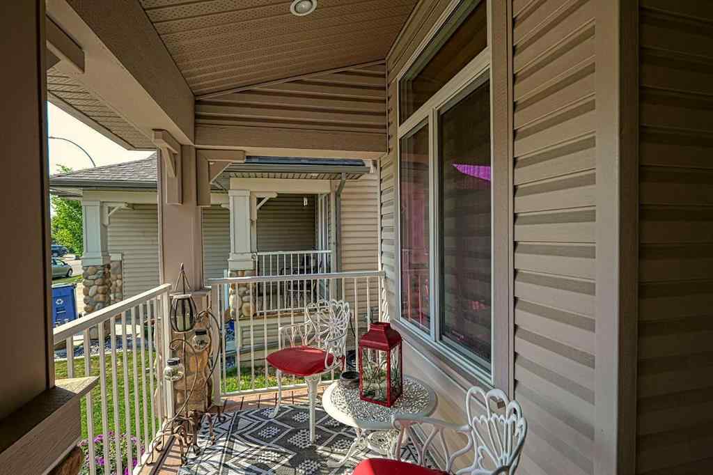 MLS® A2252718 - 223 Sunset Square  in Sunset Ridge Cochrane, Residential