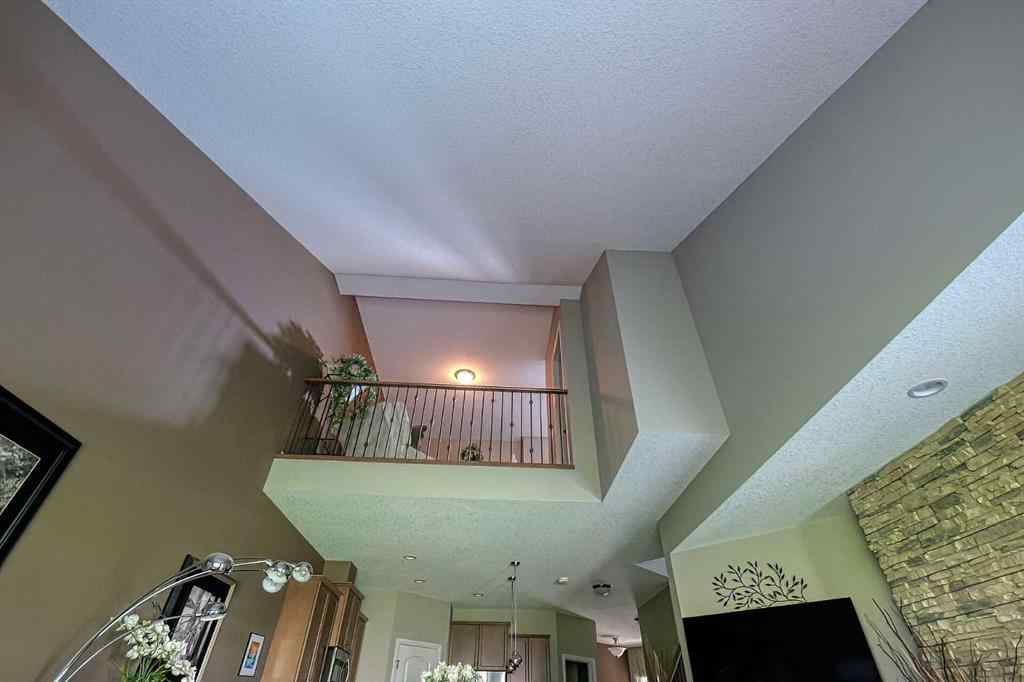 MLS® A2252718 - 223 Sunset Square  in Sunset Ridge Cochrane, Residential