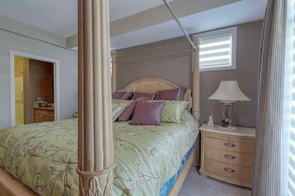 MLS® A2252718 - 223 Sunset Square  in Sunset Ridge Cochrane, Residential