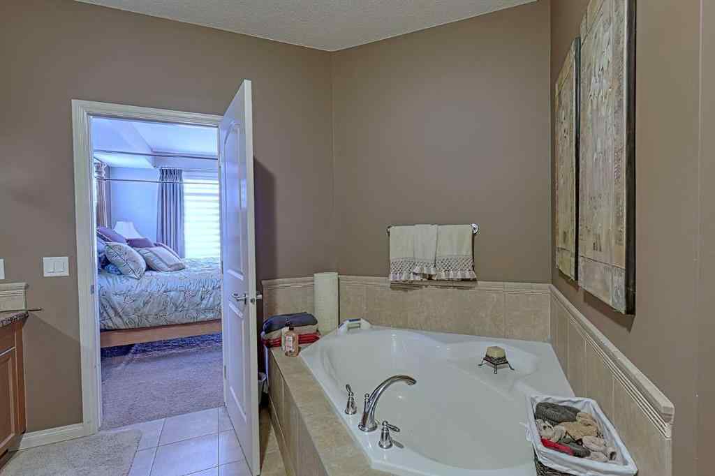 MLS® A2252718 - 223 Sunset Square  in Sunset Ridge Cochrane, Residential