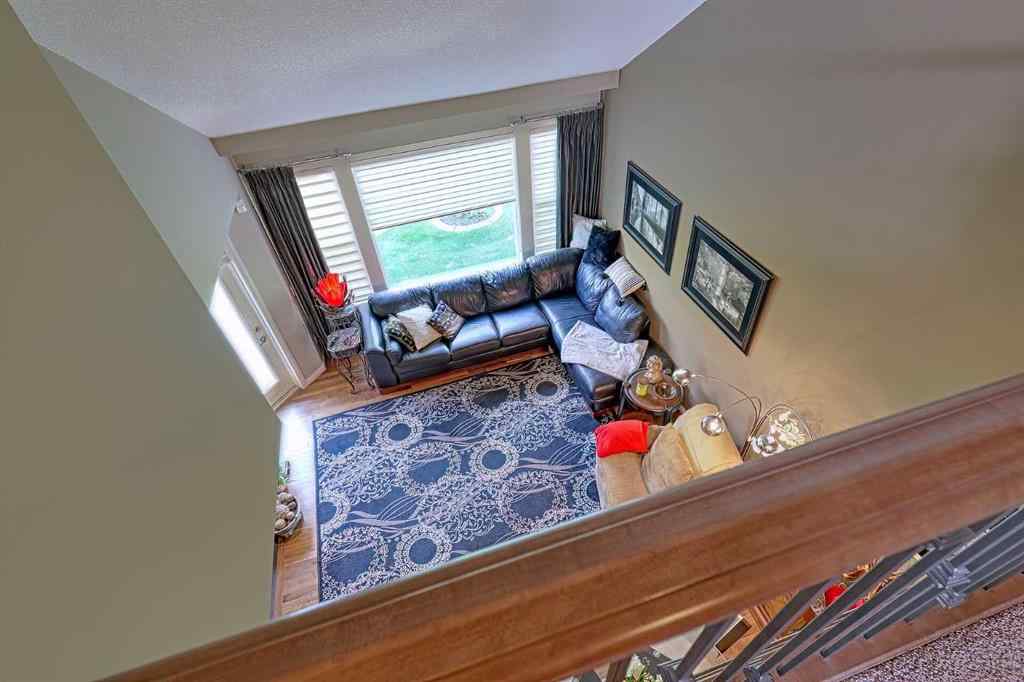 MLS® A2252718 - 223 Sunset Square  in Sunset Ridge Cochrane, Residential