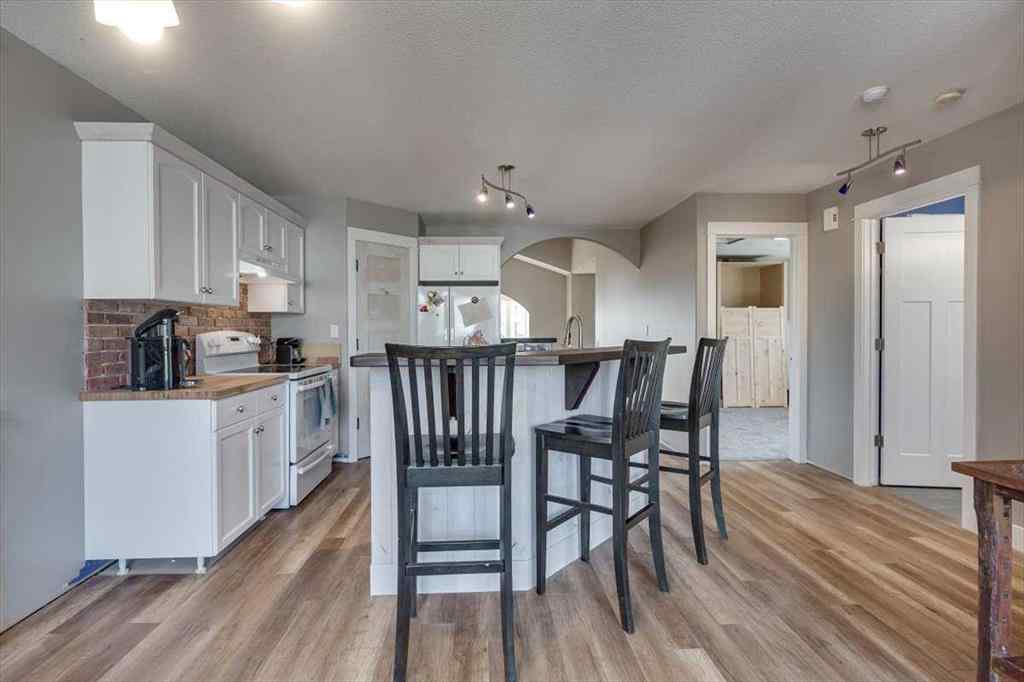 MLS® A2252724 - 20 Kendrew Drive  in Kentwood West Red Deer, Residential