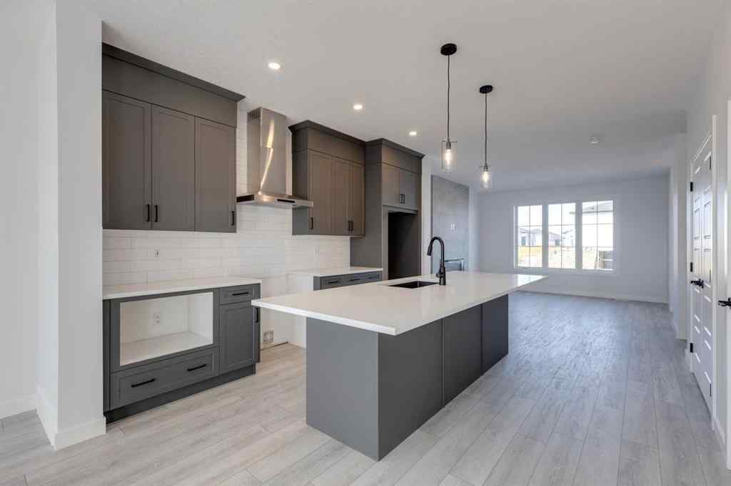 MLS® A2252729 - 95 Southborough Crescent  in Southbow Landing Cochrane, Residential