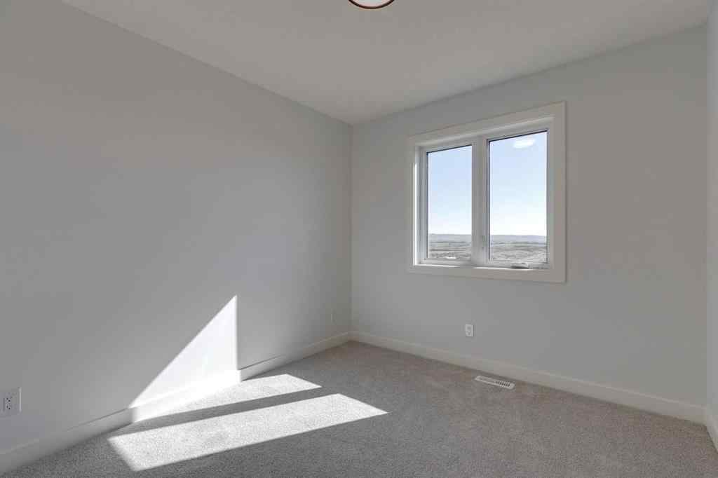MLS® A2252729 - 95 Southborough Crescent  in Southbow Landing Cochrane, Residential