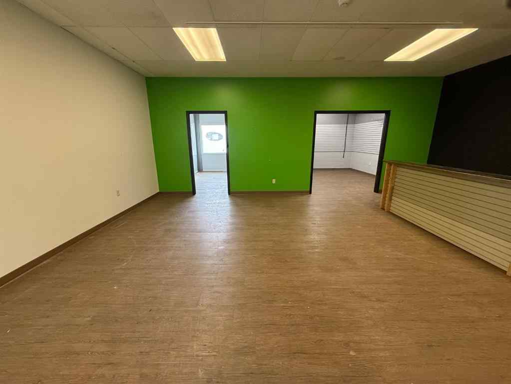 MLS® A2252732 - Unit #B 646 South Railway Street SE in River Flats Medicine Hat, Commercial