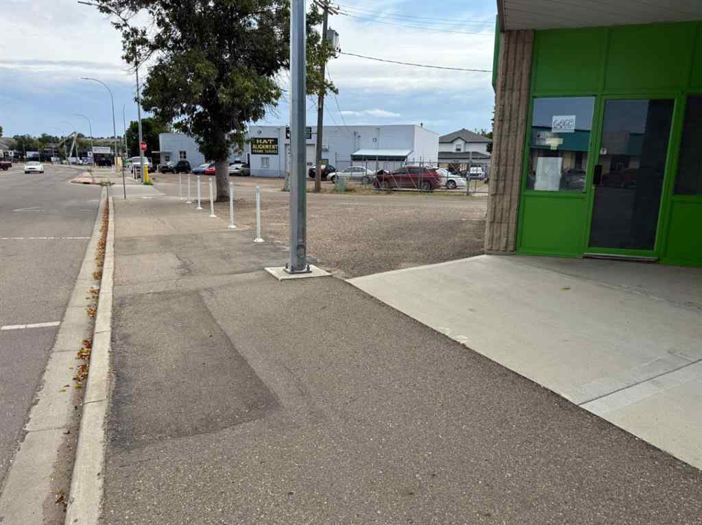 MLS® A2252732 - Unit #B 646 South Railway Street SE in River Flats Medicine Hat, Commercial