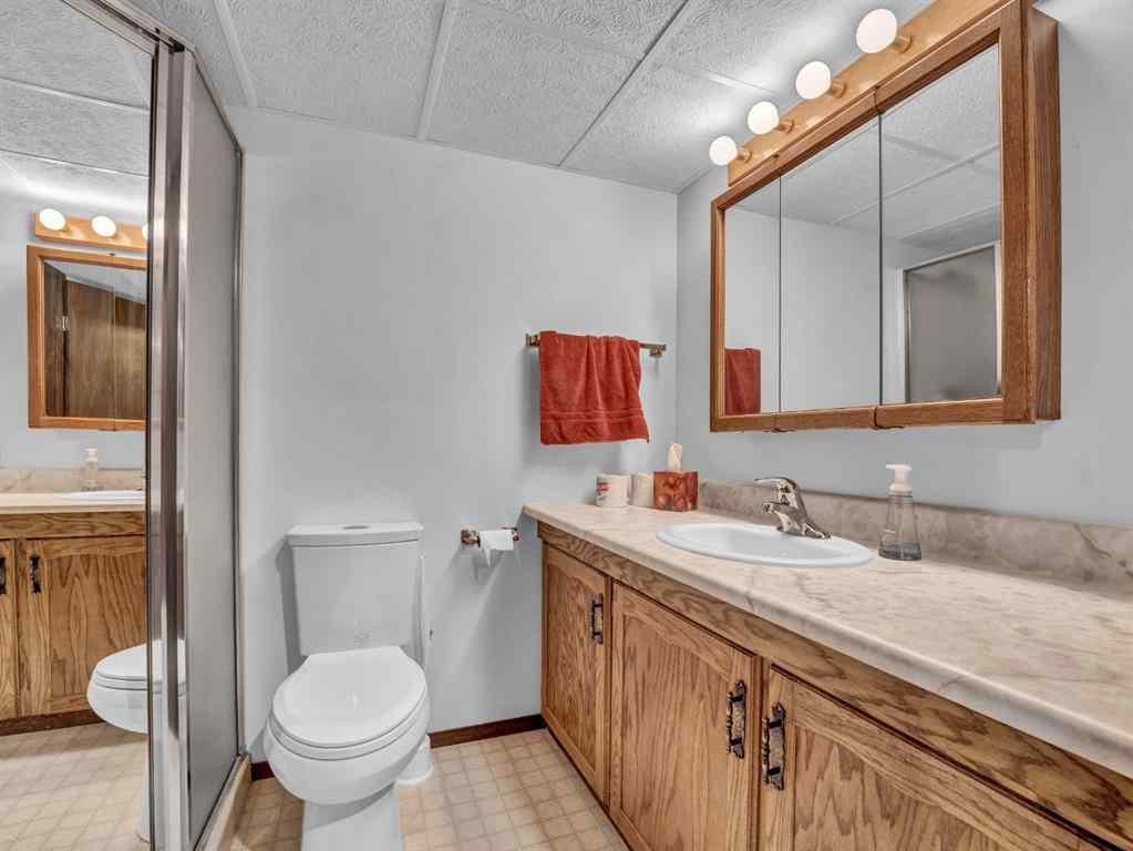 MLS® A2252734 - 38 Rossland Crescent SE in Ross Glen Medicine Hat, Residential