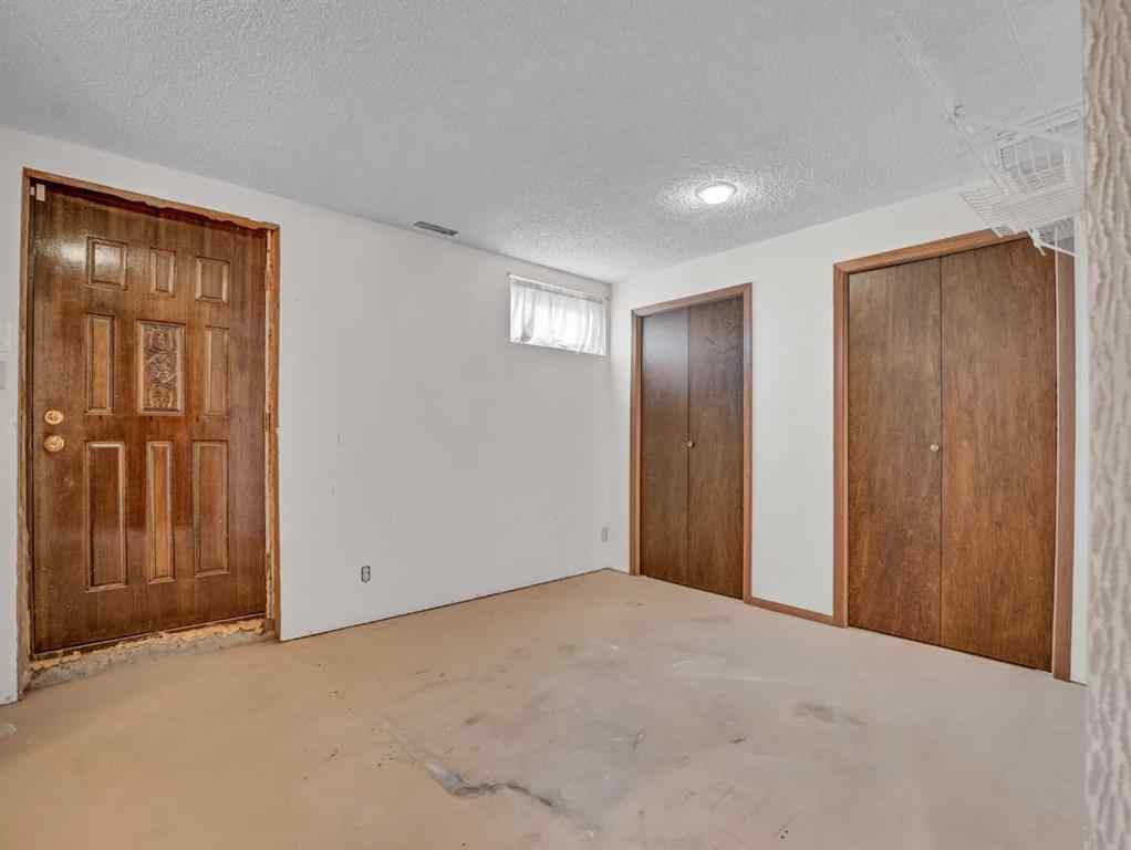 MLS® A2252734 - 38 Rossland Crescent SE in Ross Glen Medicine Hat, Residential