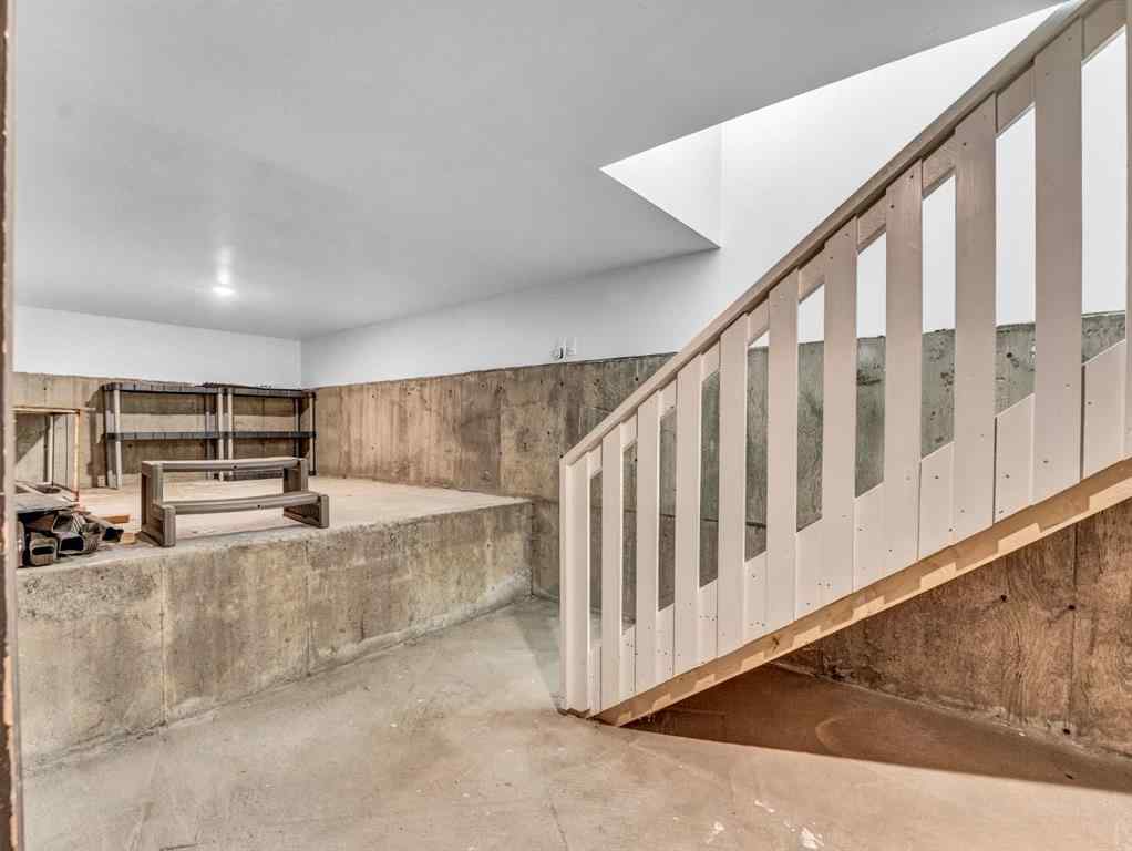 MLS® A2252734 - 38 Rossland Crescent SE in Ross Glen Medicine Hat, Residential