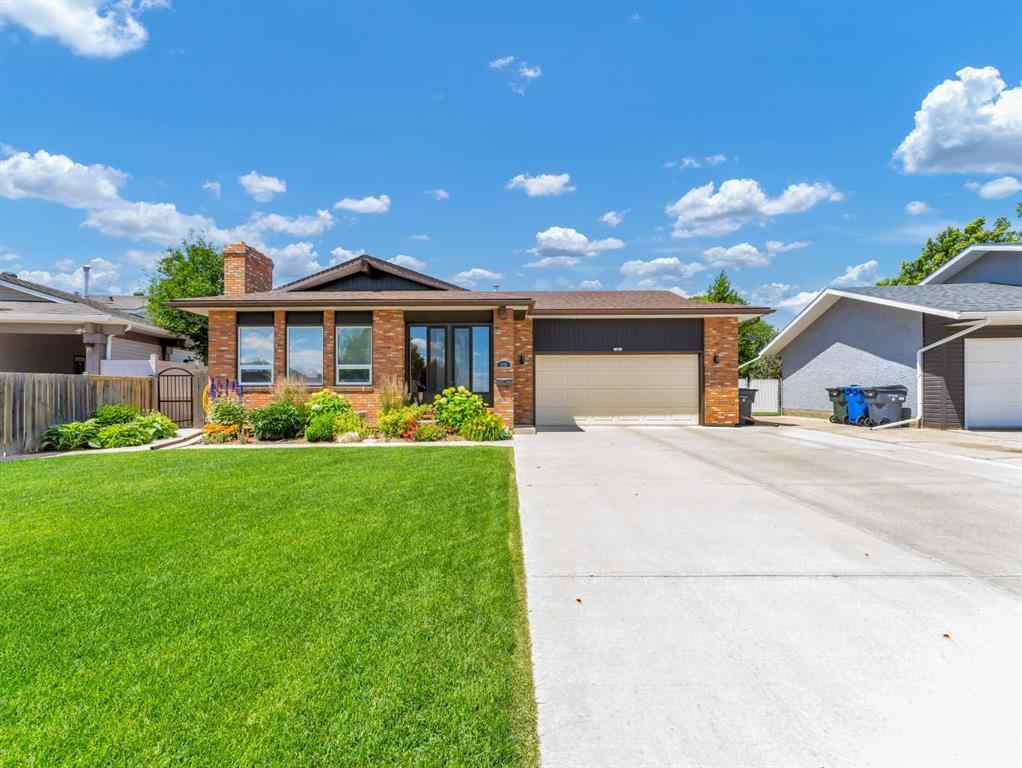 MLS® A2252734 - 38 Rossland Crescent SE in Ross Glen Medicine Hat, Residential