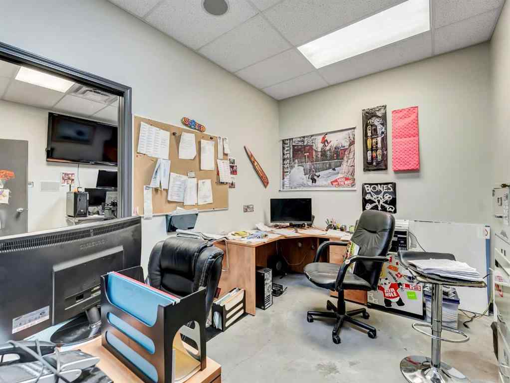 MLS® A2252735 - Unit #2 2010 Strachan Road SE in Southland Medicine Hat, Commercial