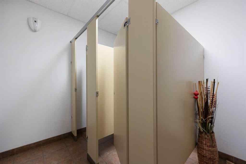 MLS® A2252752 - 920 Memorial Drive  in Taiga Nova Eco-Industrial Park Fort McMurray, Commercial