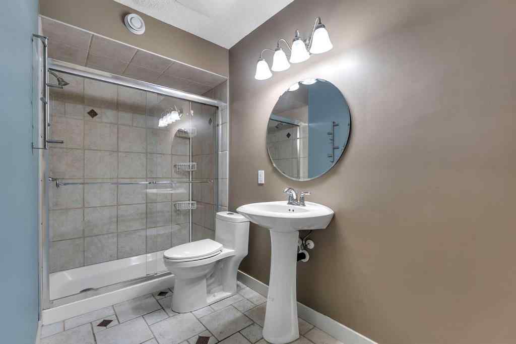 MLS® A2252753 - 133 Seagreen Passage  in Rainbow Falls Chestermere, Residential