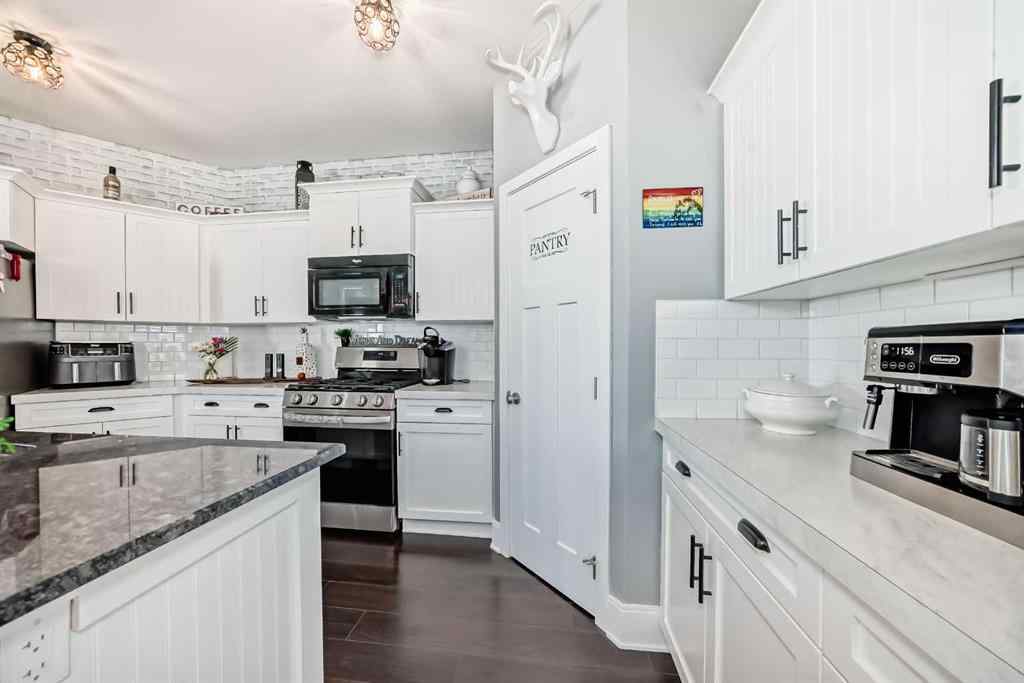 MLS® A2252756 - 5821 62 Ave   in Lucas Heights Ponoka, Residential