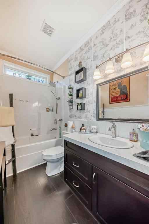 MLS® A2252756 - 5821 62 Ave   in Lucas Heights Ponoka, Residential
