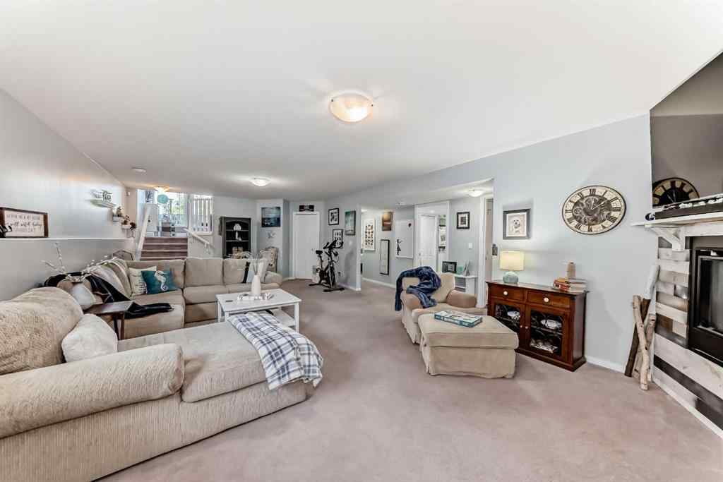 MLS® A2252756 - 5821 62 Ave   in Lucas Heights Ponoka, Residential