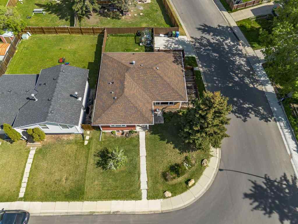 MLS® A2252762 - 4 Whitefield Close NE in Whitehorn Calgary, Residential