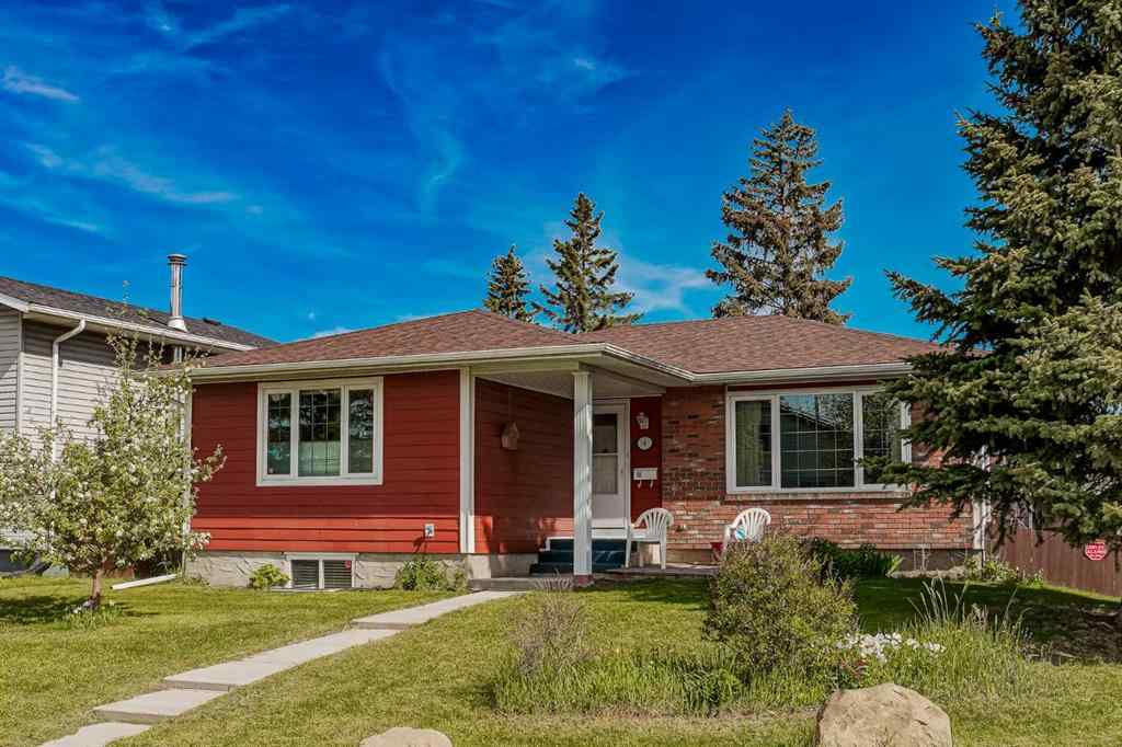 MLS® A2252762 - 4 Whitefield Close NE in Whitehorn Calgary, Residential