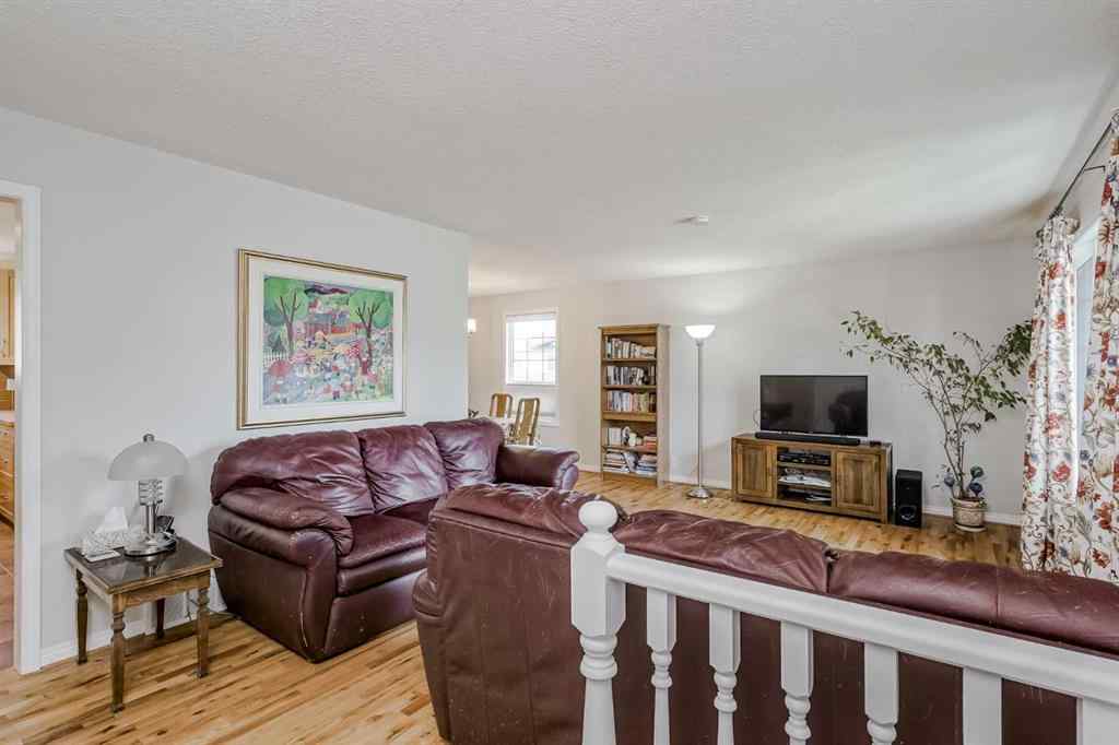 MLS® A2252762 - 4 Whitefield Close NE in Whitehorn Calgary, Residential
