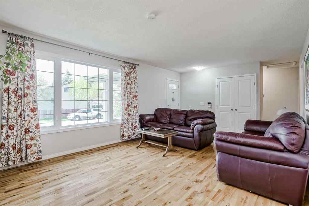 MLS® A2252762 - 4 Whitefield Close NE in Whitehorn Calgary, Residential