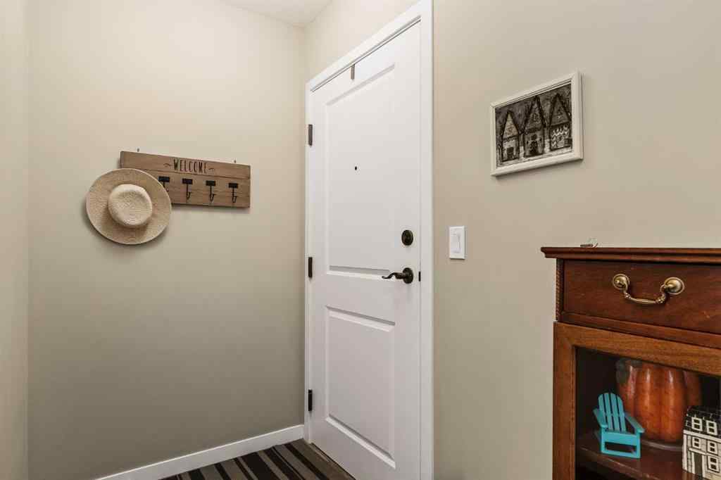 MLS® A2252765 - Unit #204 10 Mahogany Mews SE in Mahogany Calgary, Residential