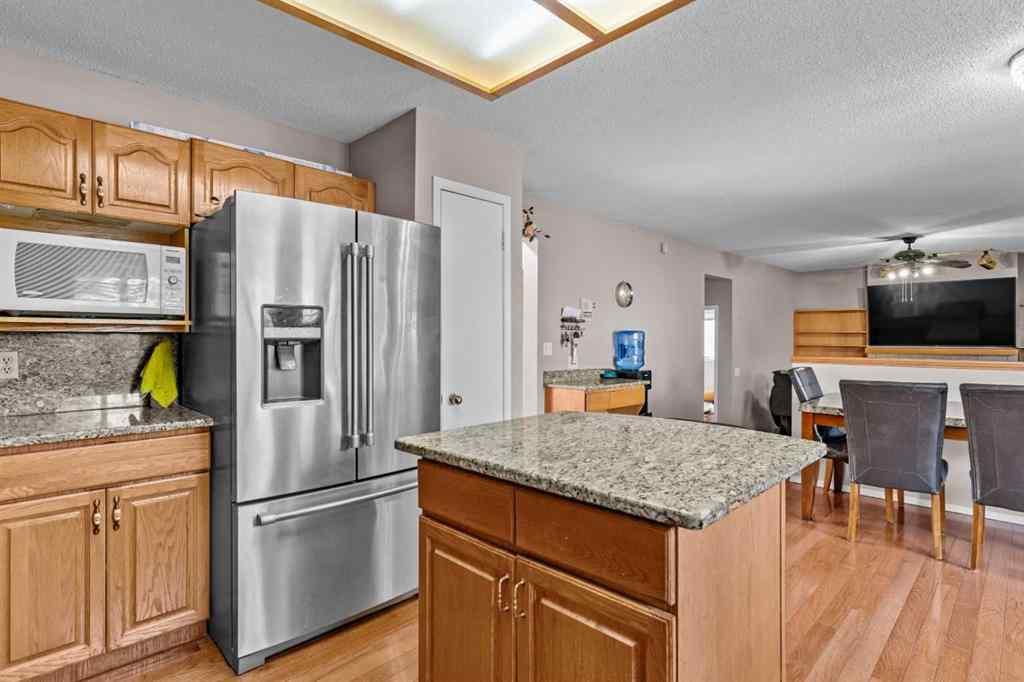 MLS® A2252768 - 7140 California Boulevard NE in Monterey Park Calgary, Residential