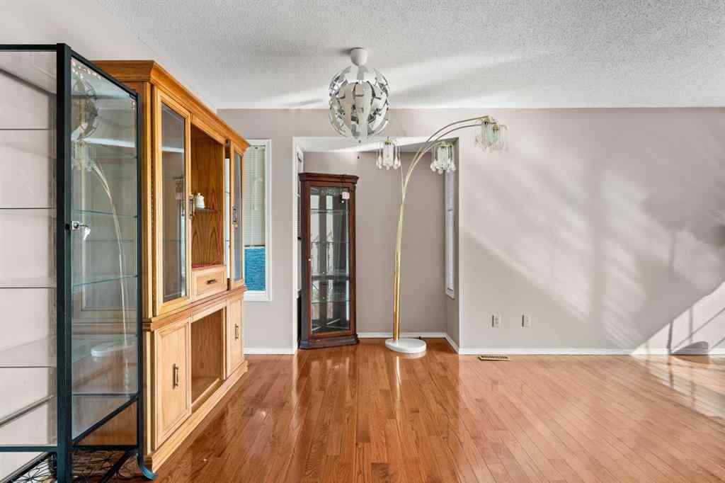 MLS® A2252768 - 7140 California Boulevard NE in Monterey Park Calgary, Residential