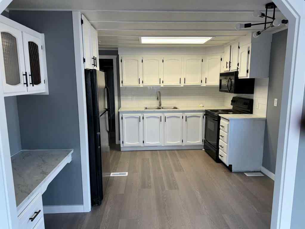 MLS® A2252771 - Unit #18 5800 46 Street  in NONE Olds, Mobile