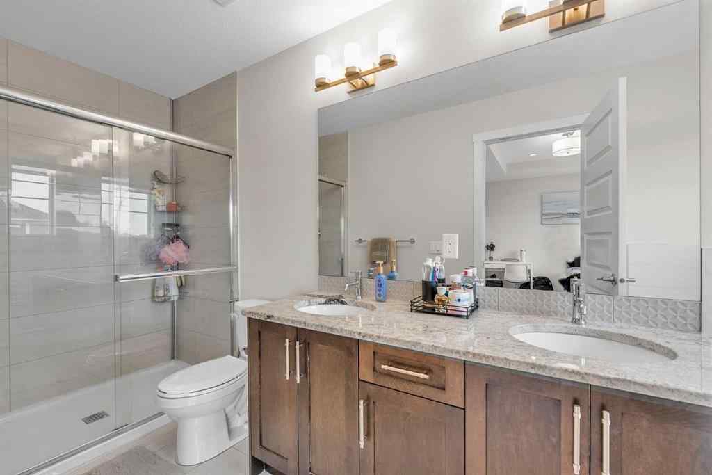 MLS® A2252782 - 7672 80 Avenue NE in Saddle Ridge Calgary, Residential