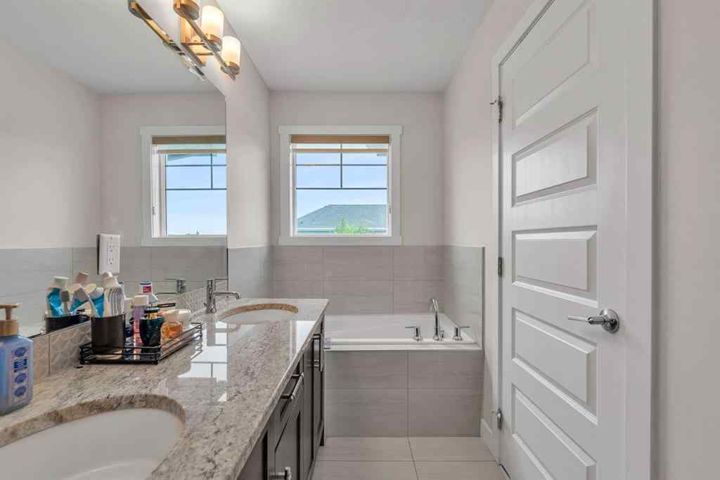 MLS® A2252782 - 7672 80 Avenue NE in Saddle Ridge Calgary, Residential