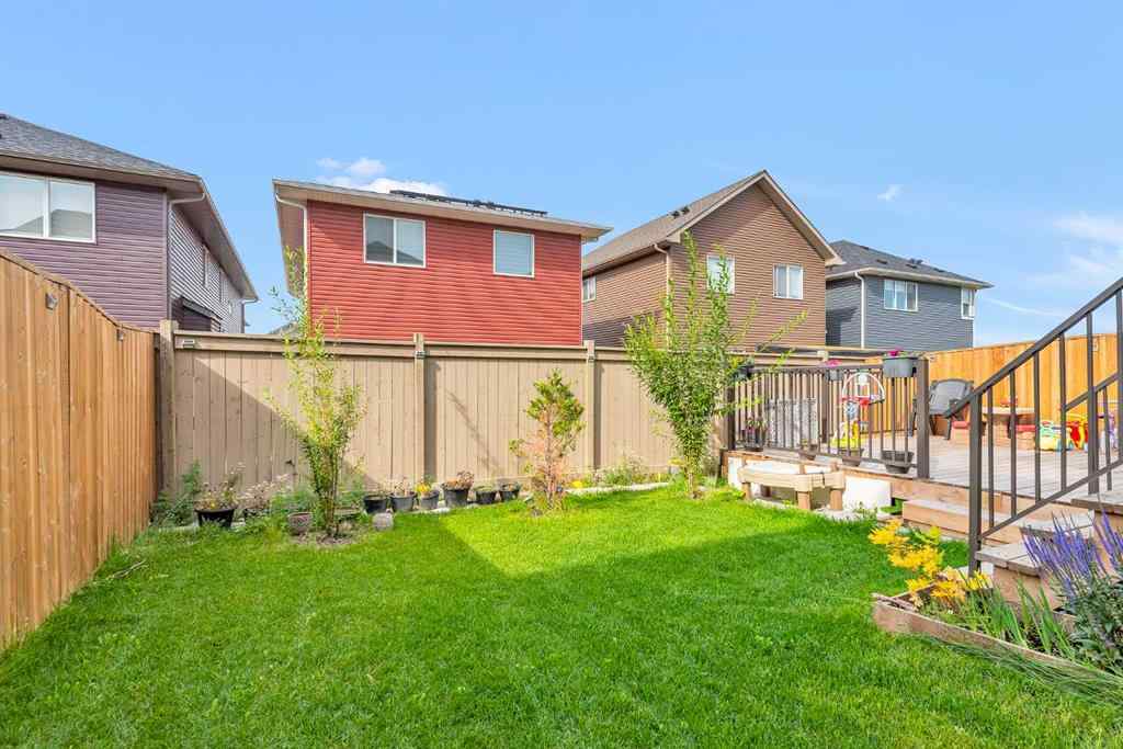 MLS® A2252782 - 7672 80 Avenue NE in Saddle Ridge Calgary, Residential
