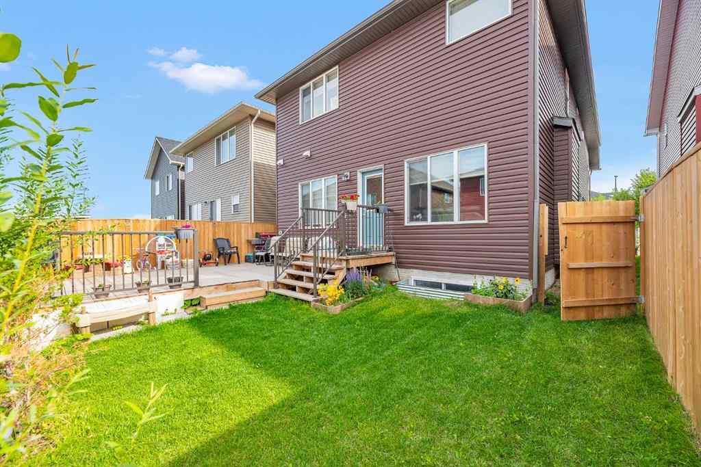 MLS® A2252782 - 7672 80 Avenue NE in Saddle Ridge Calgary, Residential