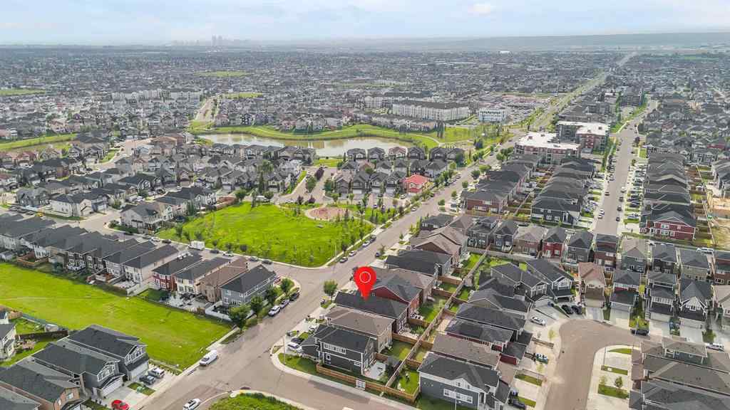 MLS® A2252782 - 7672 80 Avenue NE in Saddle Ridge Calgary, Residential