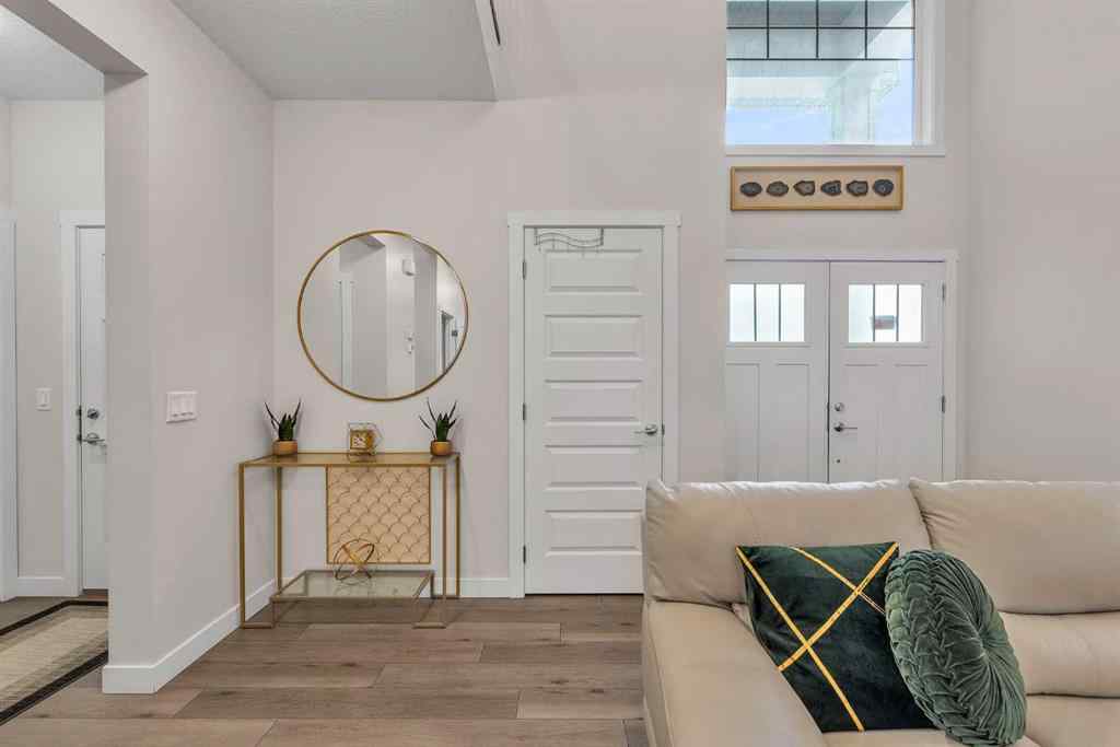 MLS® A2252782 - 7672 80 Avenue NE in Saddle Ridge Calgary, Residential