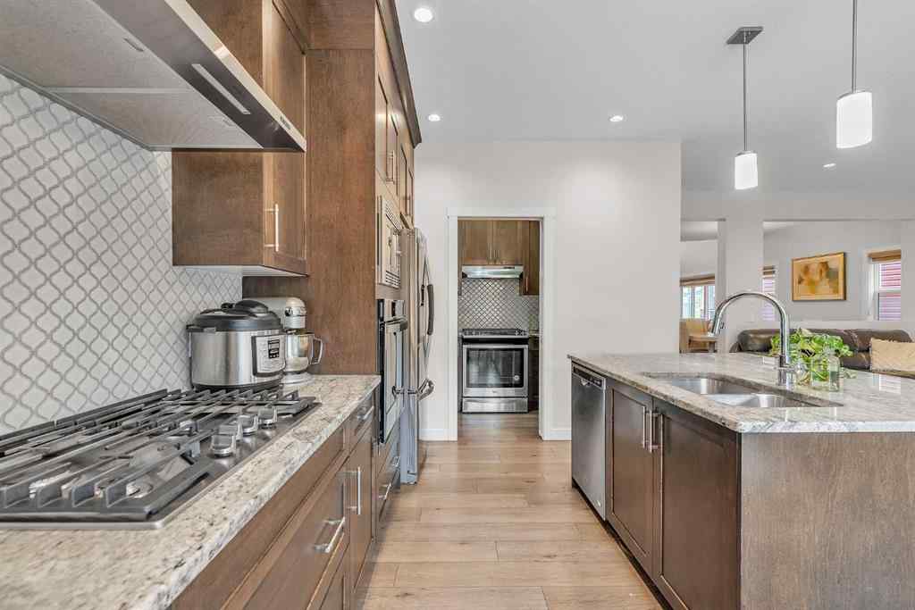 MLS® A2252782 - 7672 80 Avenue NE in Saddle Ridge Calgary, Residential