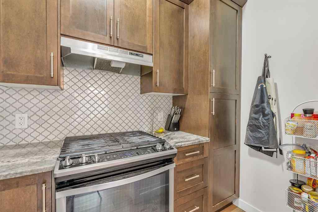 MLS® A2252782 - 7672 80 Avenue NE in Saddle Ridge Calgary, Residential