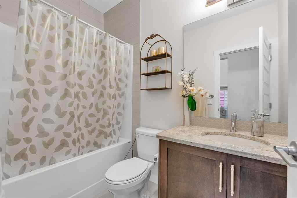 MLS® A2252782 - 7672 80 Avenue NE in Saddle Ridge Calgary, Residential