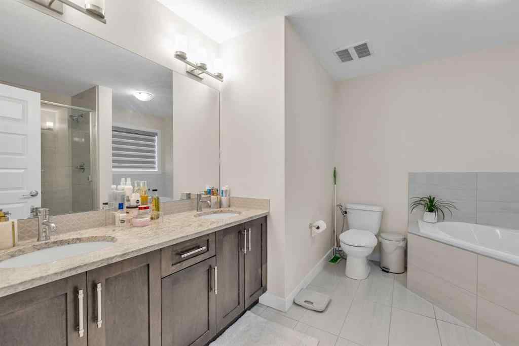 MLS® A2252782 - 7672 80 Avenue NE in Saddle Ridge Calgary, Residential