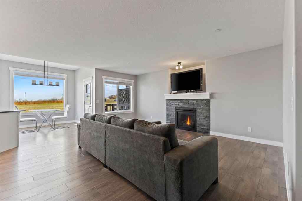 MLS® A2252788 - 848 Lakewood Circle  in Lakewood Strathmore, Residential