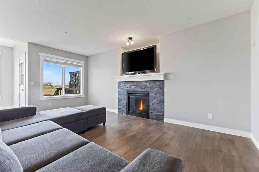 MLS® A2252788 - 848 Lakewood Circle  in Lakewood Strathmore, Residential