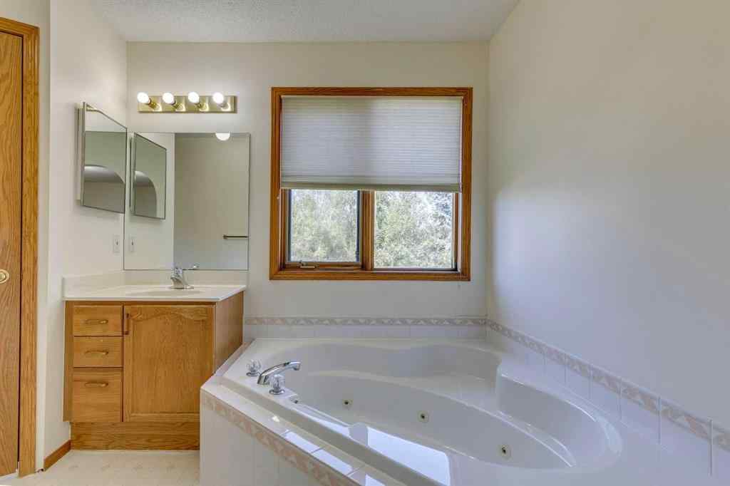 MLS® A2252798 - 164 Edgebrook Rise NW in Edgemont Calgary, Residential
