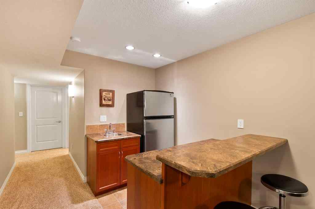 MLS® A2252800 - 6 Valiant Crescent  in NONE Olds, Residential