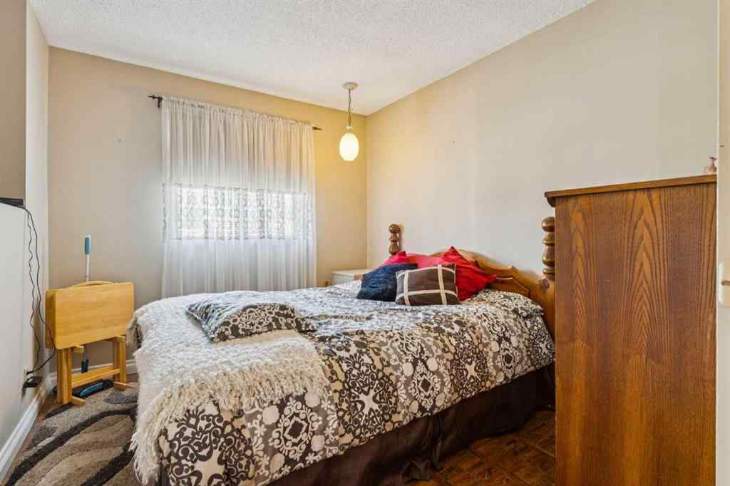 MLS® A2252801 - 483 Cedarpark Drive SW in Cedarbrae Calgary, Residential