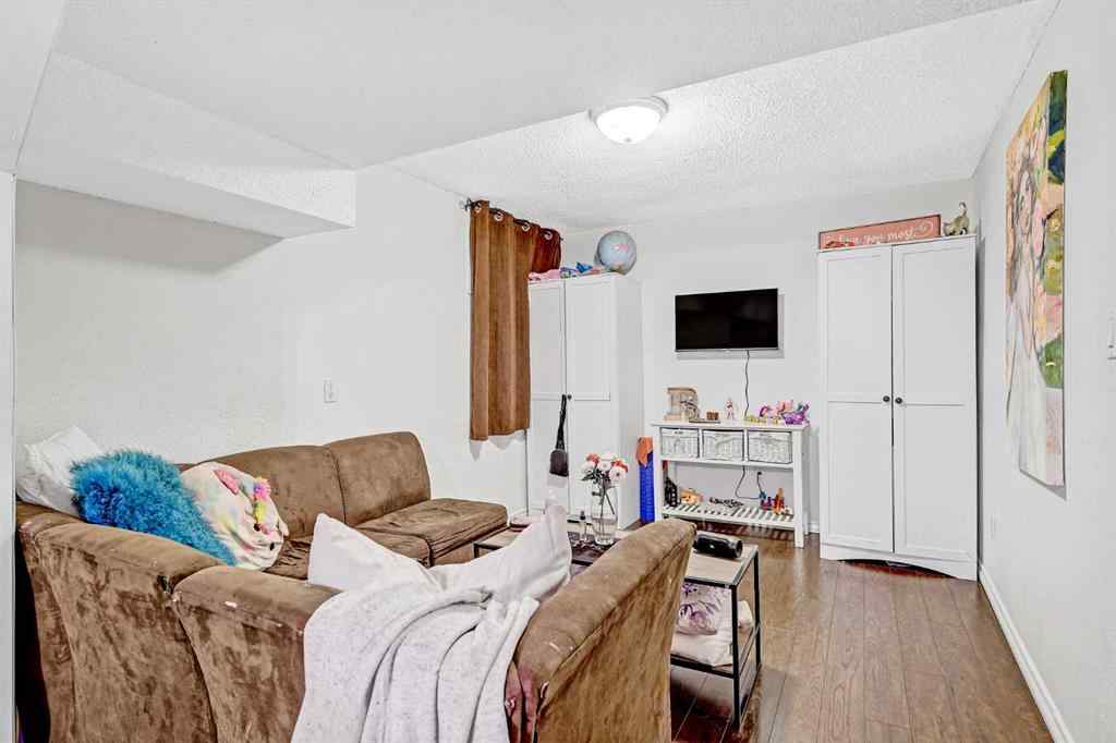 MLS® A2252803 - 9717 73 Avenue  in South Patterson Place Grande Prairie, Residential