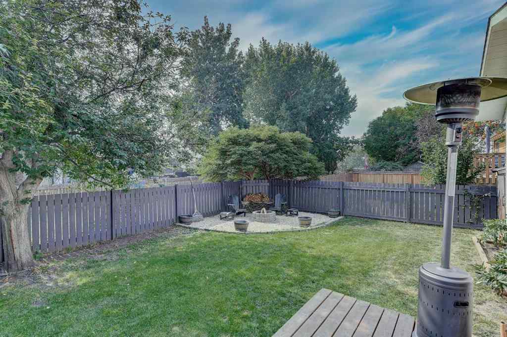 MLS® A2252803 - 9717 73 Avenue  in South Patterson Place Grande Prairie, Residential